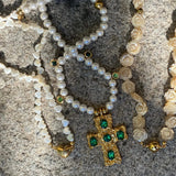 Collier de perles vertes gracieux