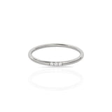 Anillo de triple cristal