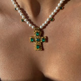 Collier de perles vertes gracieux