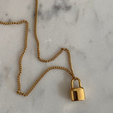 Collana con lucchetto