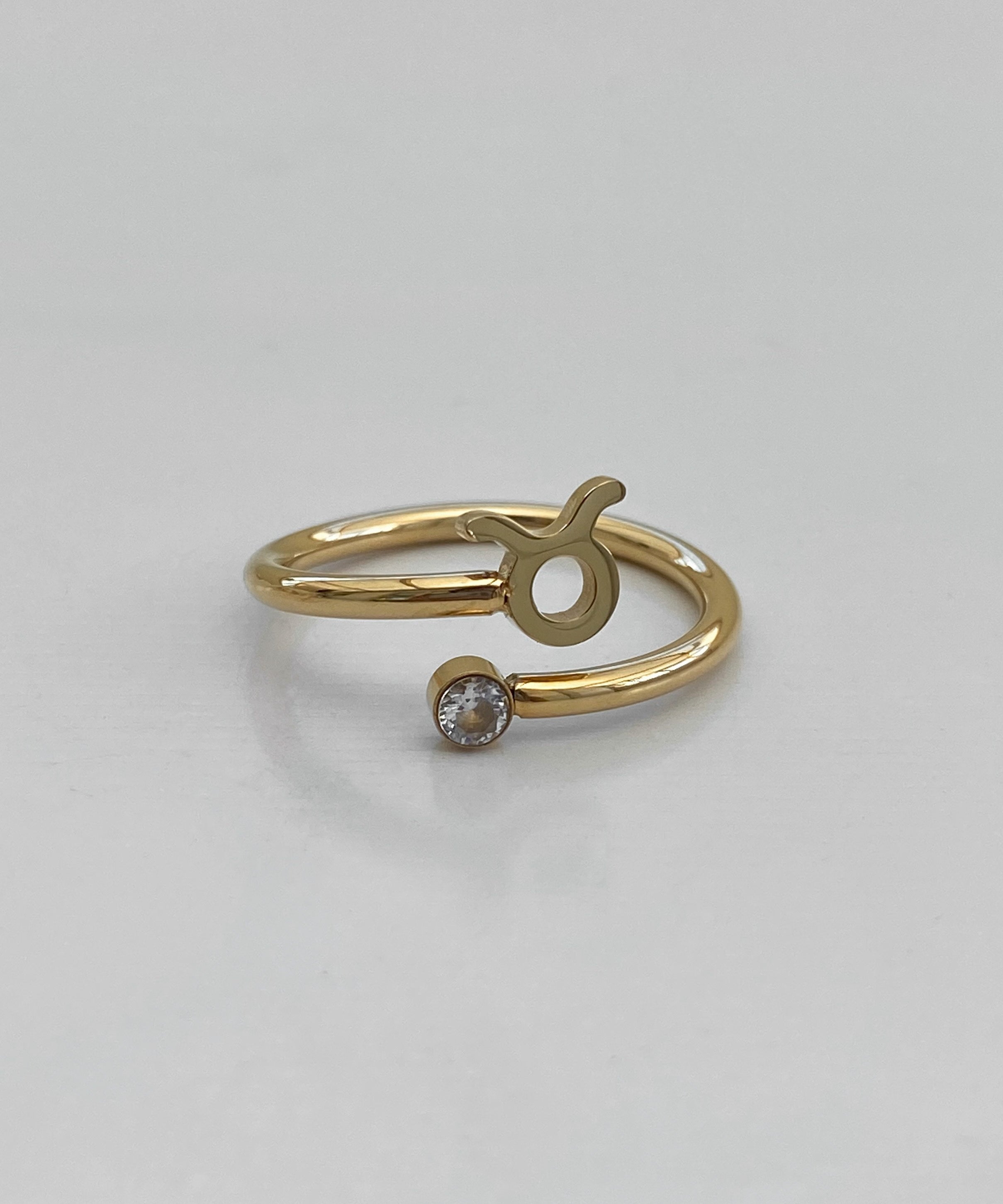 Anillo de signos del zodíaco de cristal