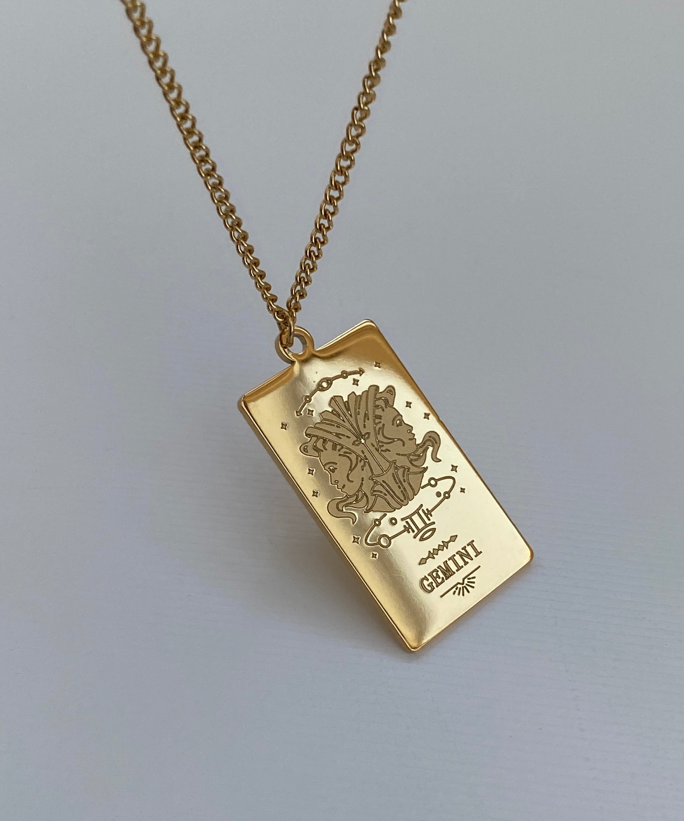 Collana con medaglia dello zodiaco