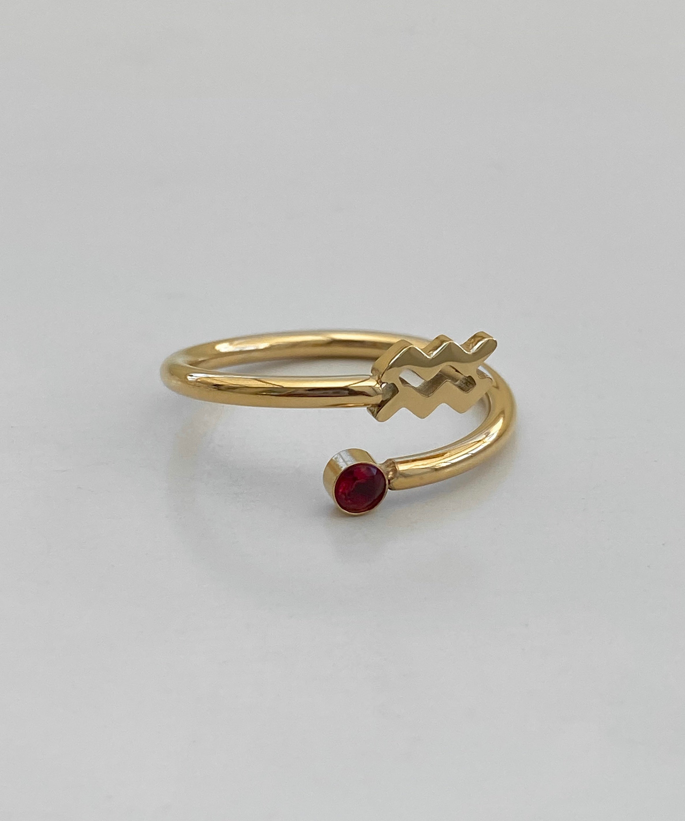 Anillo de signos del zodíaco de cristal