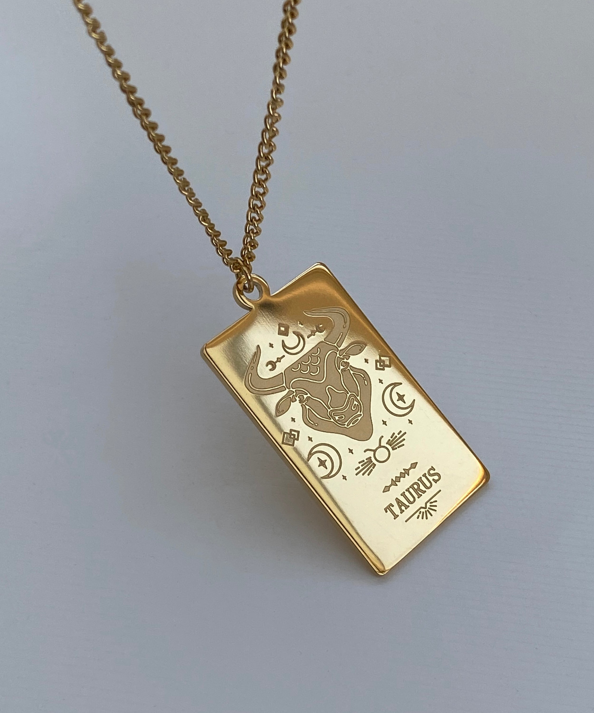 Collana con medaglia dello zodiaco