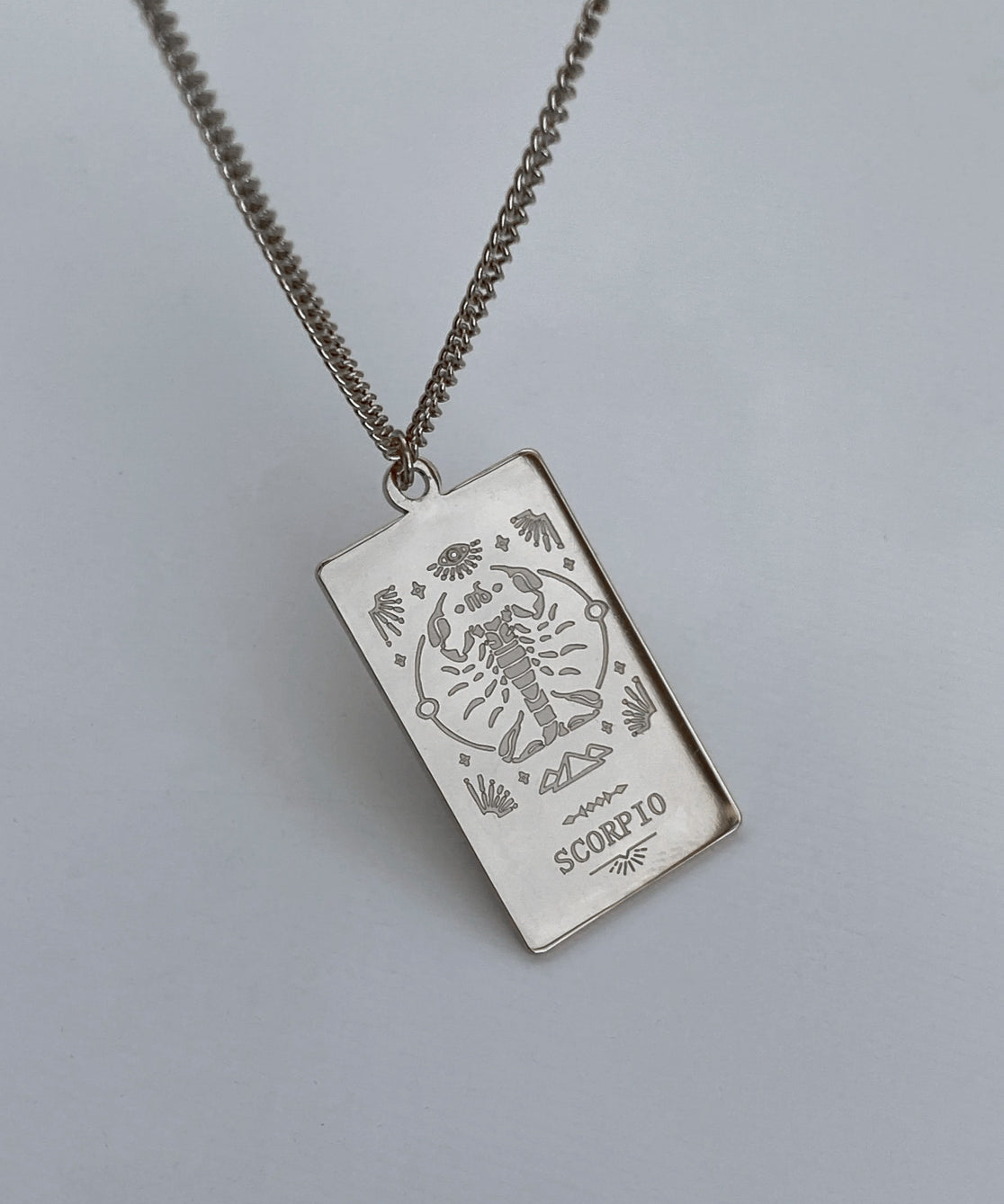 Collana con medaglia dello zodiaco